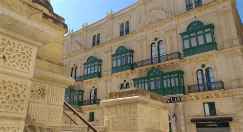 free walking tours valletta